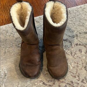 Abeo Brown Sheepskin Lined Boots